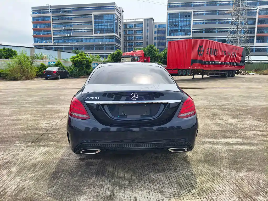 Mercedes-Benz C-Class — миниатюра 5