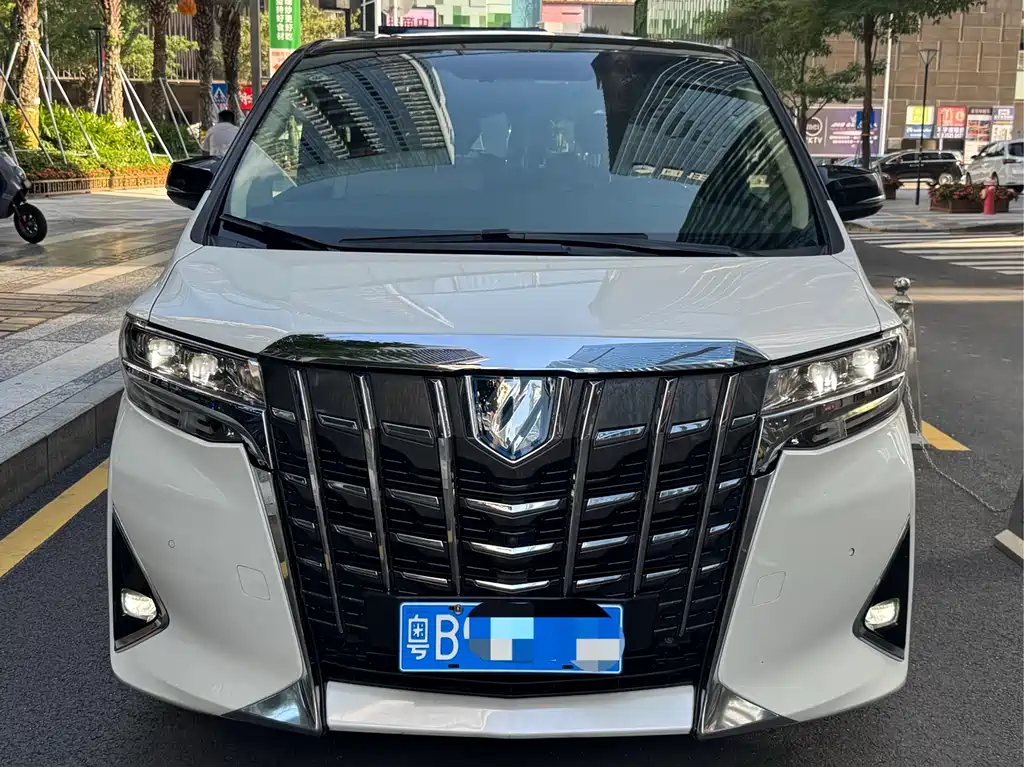 Toyota Alphard 2018 3.5L Luxury