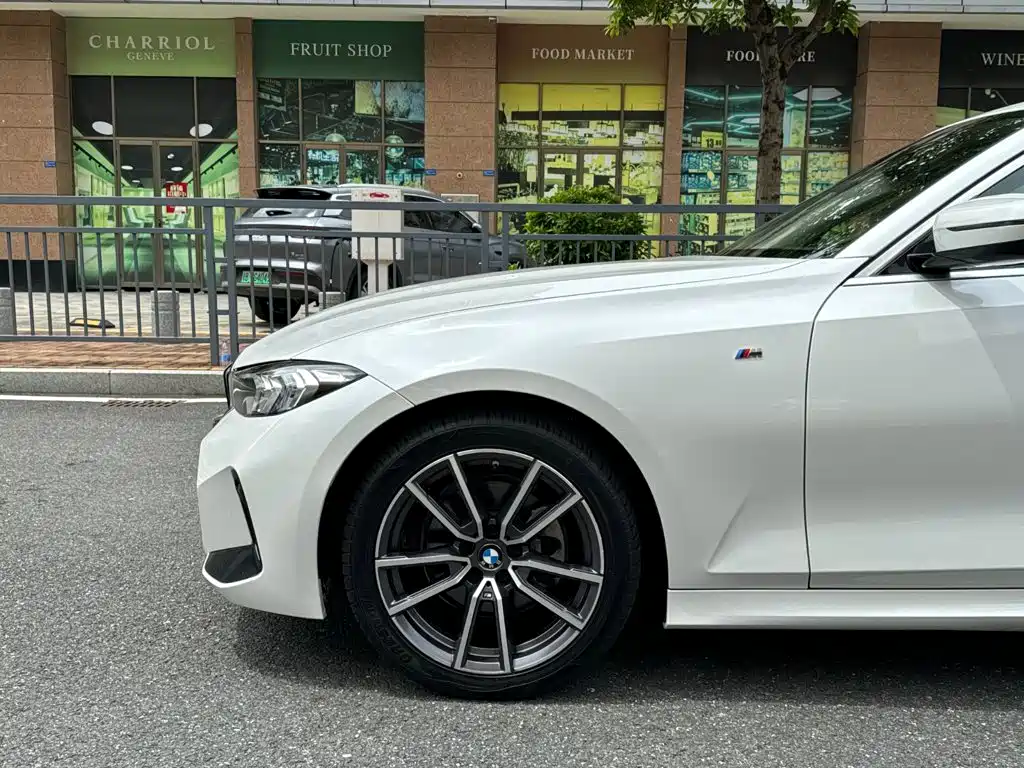 BMW 3 Series — миниатюра 7