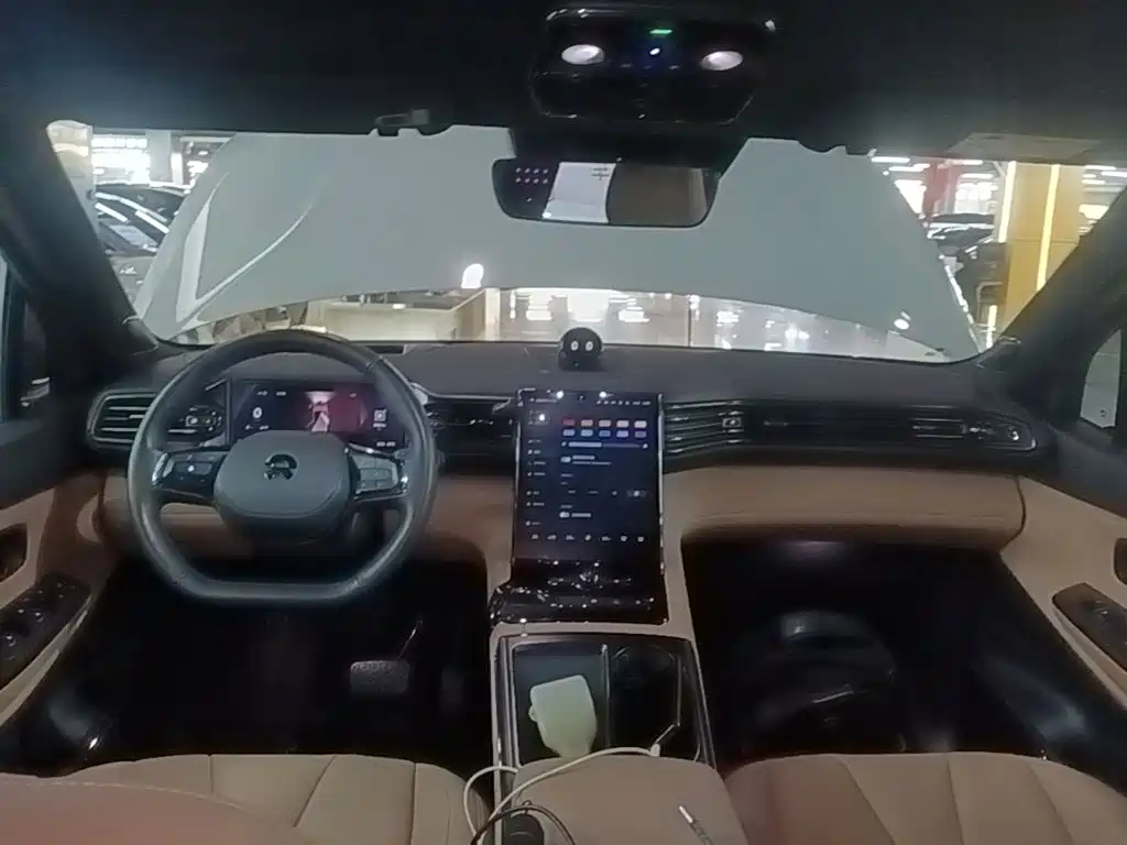 NIO ES8 — миниатюра 10