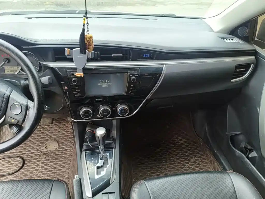 Toyota Corolla — миниатюра 13