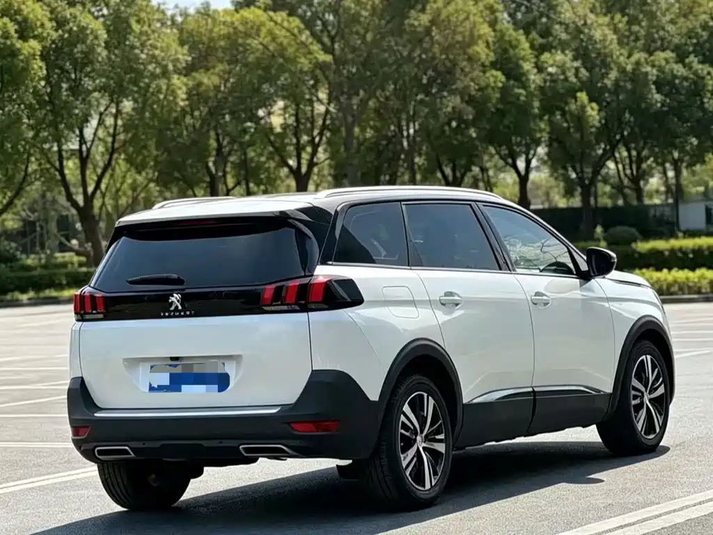 Peugeot 5008 — миниатюра 4