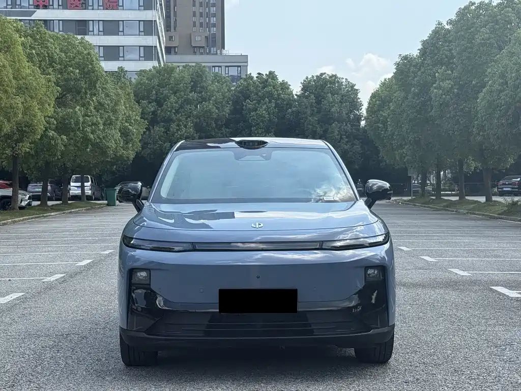 Leapmotor Leapmotor B10 — миниатюра 2