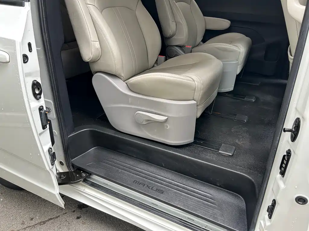 SAIC MAXUS CHASE G10