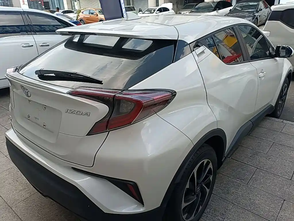 Toyota IZOA — миниатюра 6