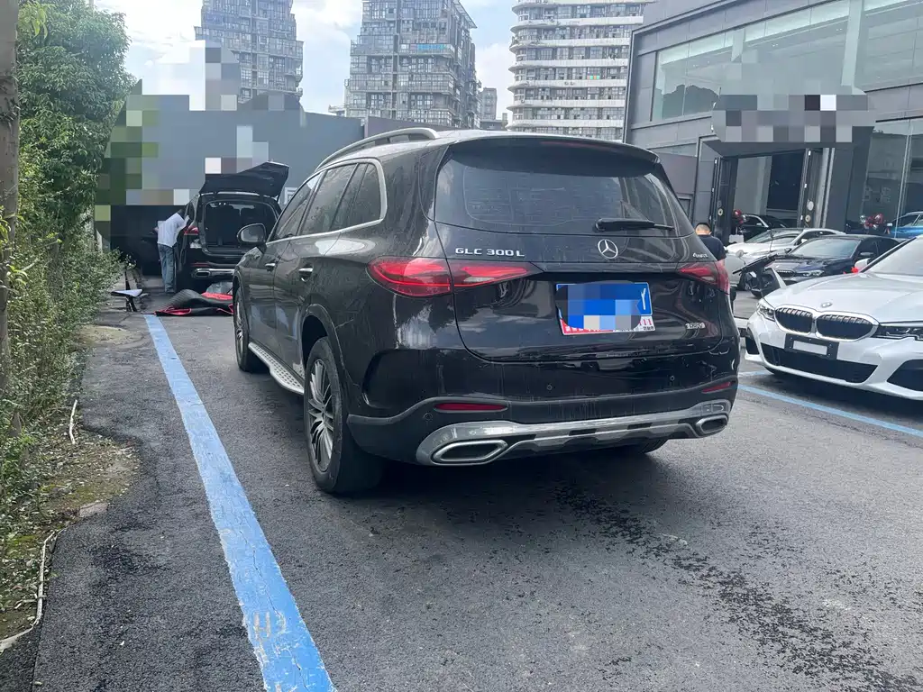 Mercedes-Benz GLC — миниатюра 10