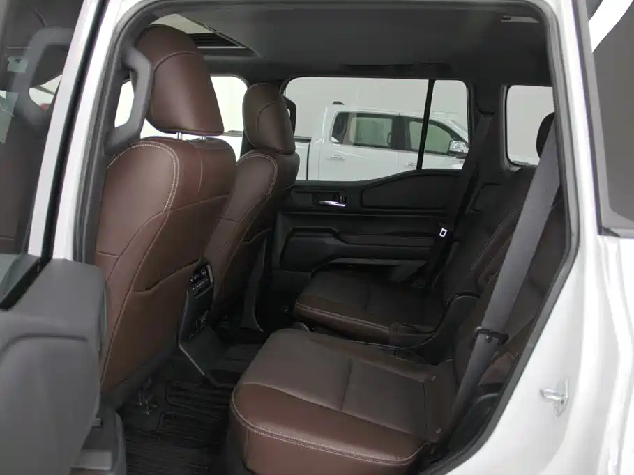 Toyota Prado — миниатюра 8