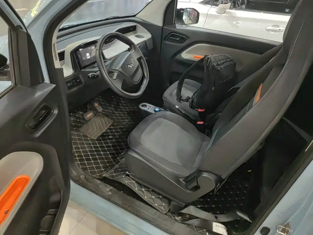 Wuling MINIEV — миниатюра 16