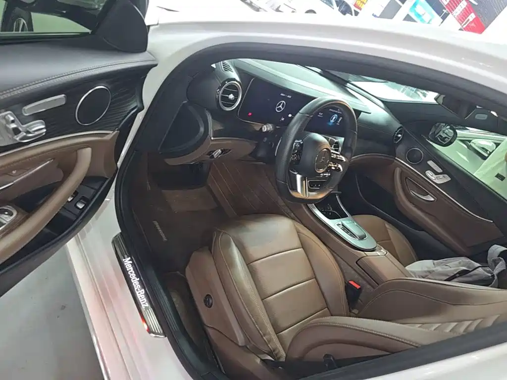 Mercedes-Benz E-Class New Energy — миниатюра 16