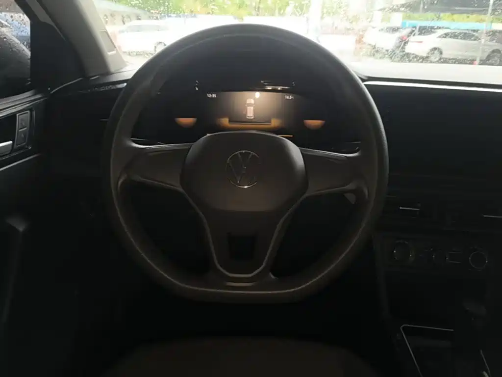 Volkswagen Lavida — миниатюра 11