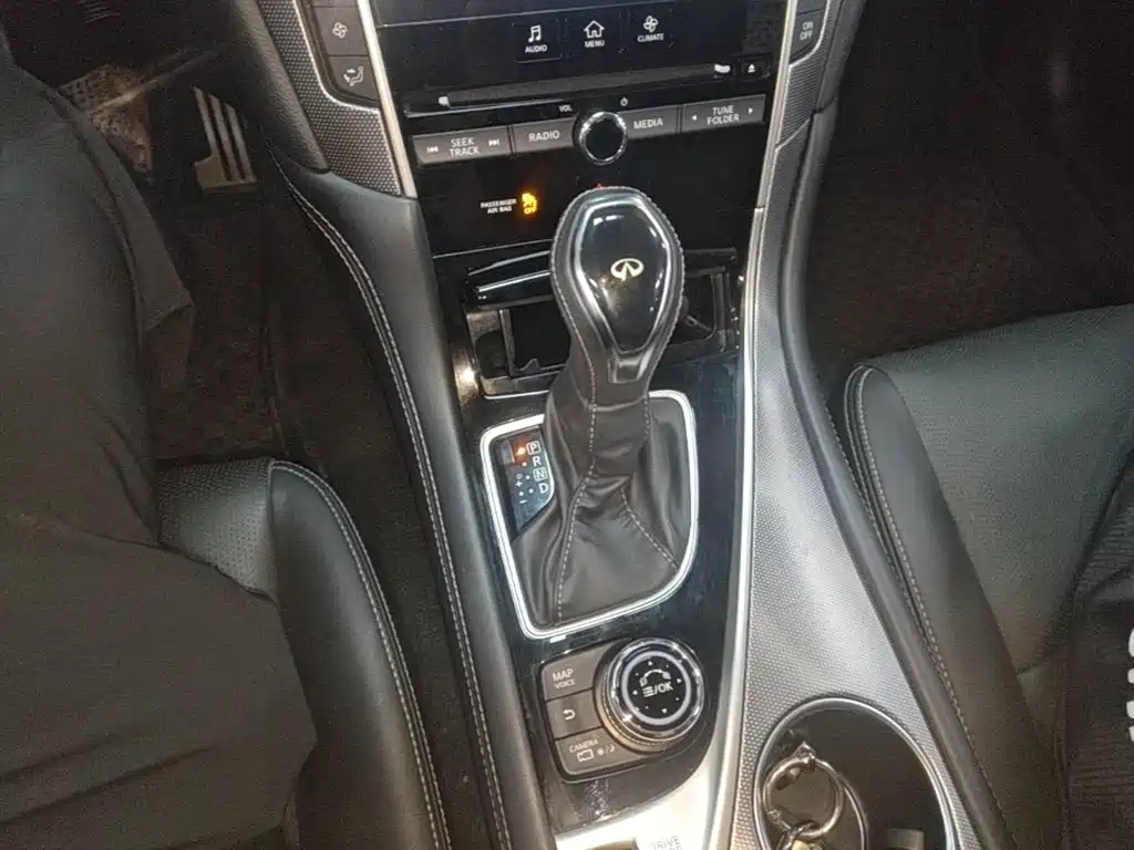 Infiniti Q50L — миниатюра 14
