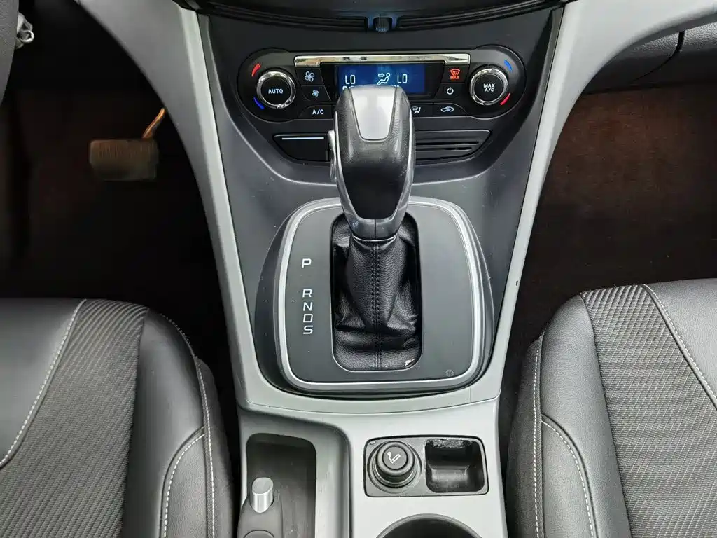 Ford Kuga — миниатюра 13