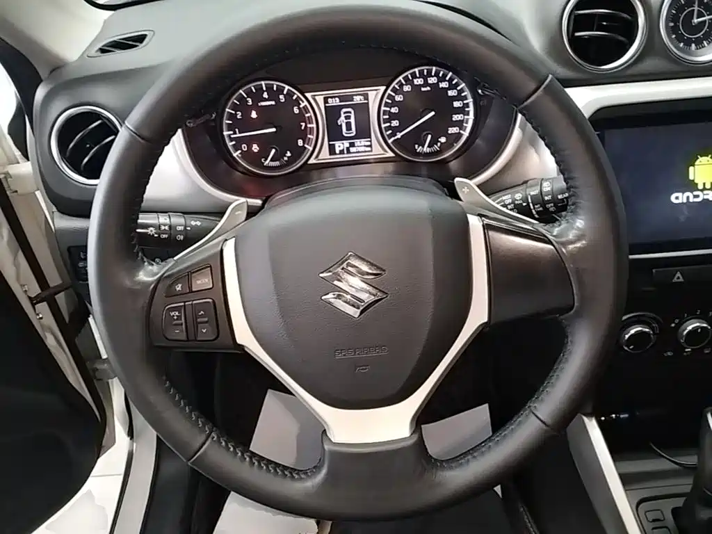 Suzuki Vitara — миниатюра 11