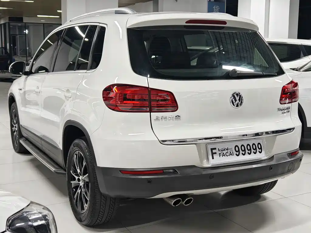 Volkswagen Tiguan — миниатюра 4