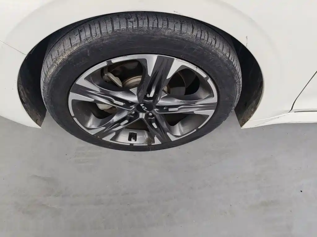 Kia K5 — миниатюра 25