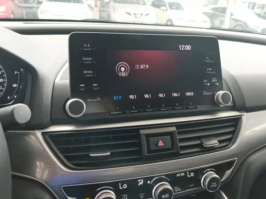 Honda Accord — миниатюра 13