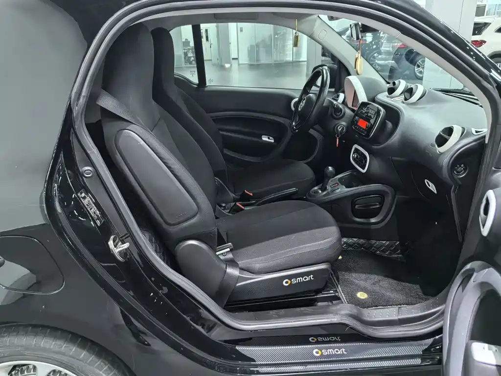 Smart fortwo 2018 1.0L 52 V