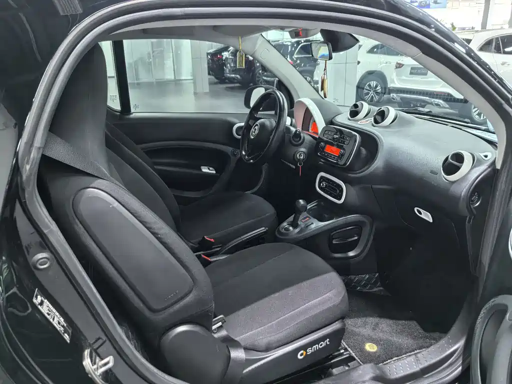Smart fortwo 2018 1.0L 52 V