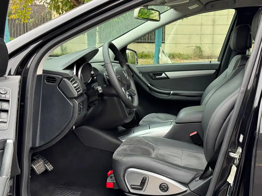 Mercedes-Benz R-Class — миниатюра 11