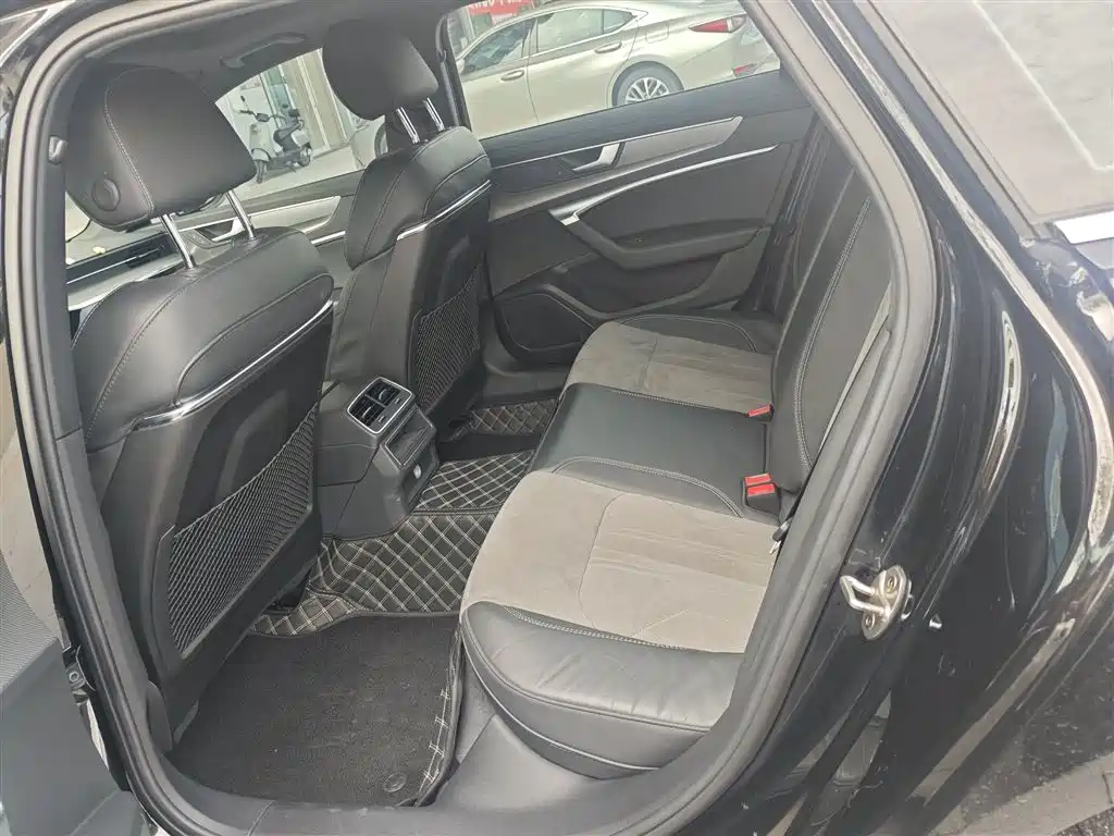 Audi A6L — миниатюра 7