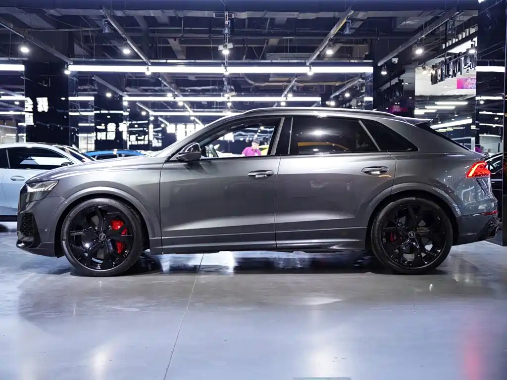Audi RS Q8 — миниатюра 3