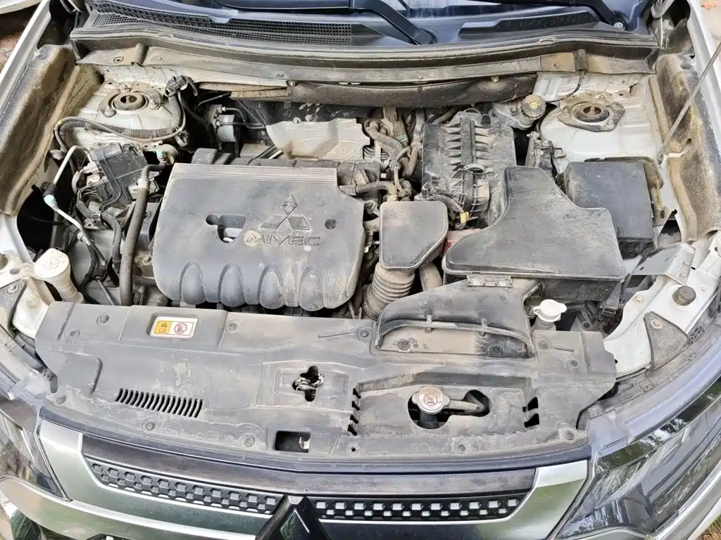 Mitsubishi Outlander — миниатюра 16