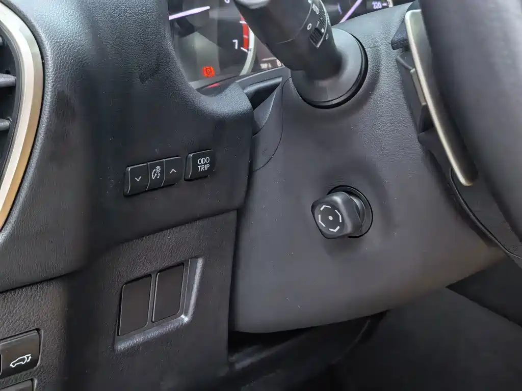 Lexus NX — миниатюра 17