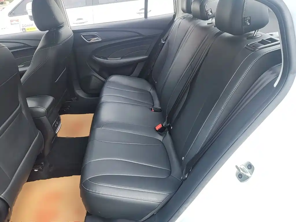 Roewe i5 — миниатюра 17