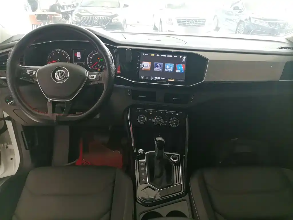 Volkswagen Tayron 2019 330TSI Luxury VI