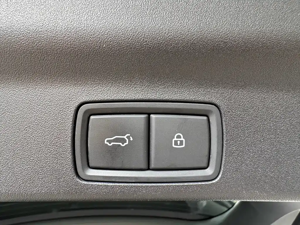 Li Auto Li L7 — миниатюра 17