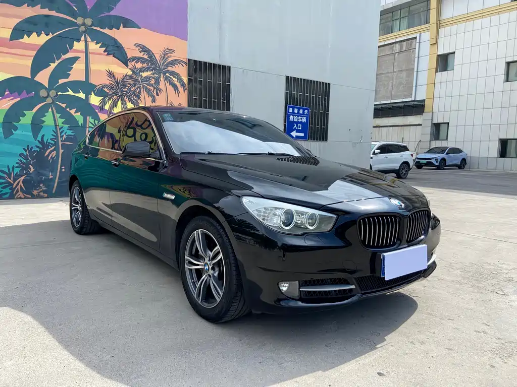 BMW 5 Series GT 5 GT 2011 535i Elegant
