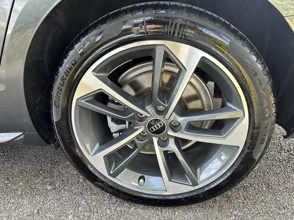 Audi A4L — миниатюра 30