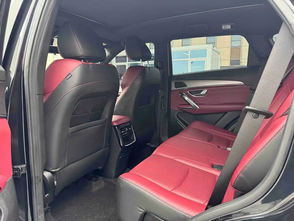 JETOUR X70 PLUS 2021 1.5T DCT 5 мест