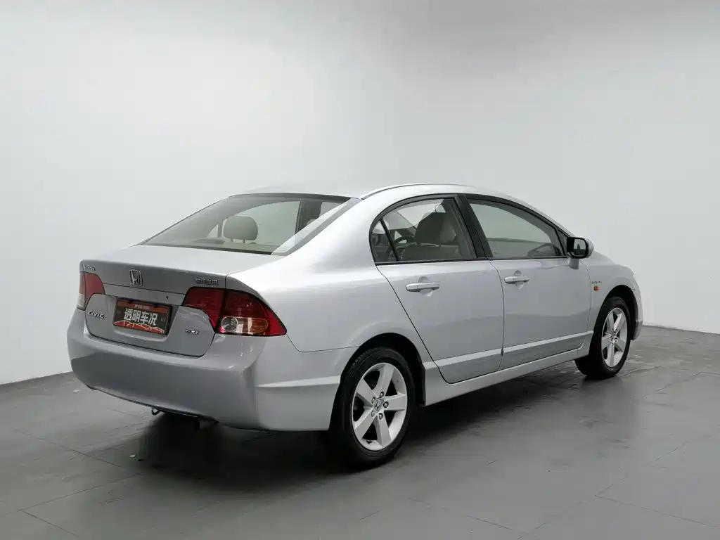 Honda Civic — миниатюра 2