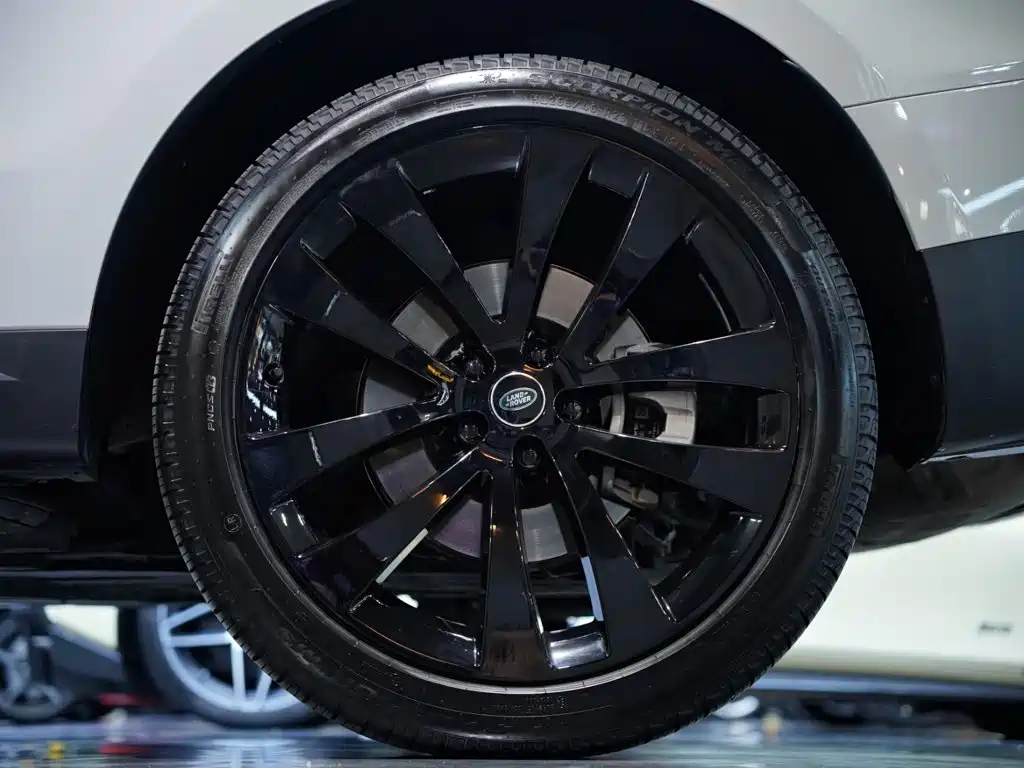Land Rover Sport — миниатюра 3
