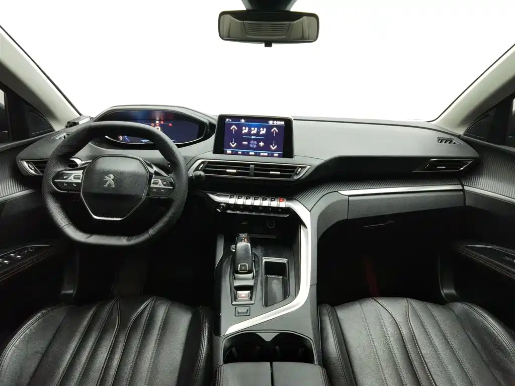 Peugeot 5008 2017 380THP 7 мест