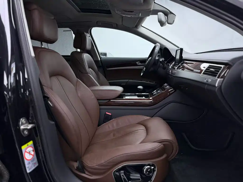 Audi A8 — миниатюра 4