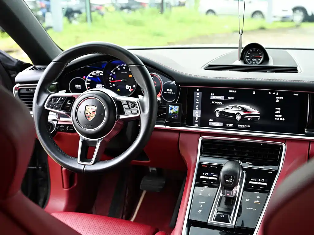 Porsche Panamera — миниатюра 13
