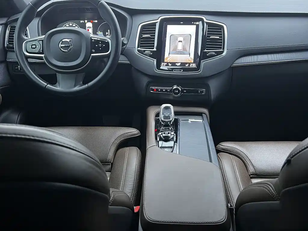Volvo XC90 2022 E T8 Luxury 7 мест