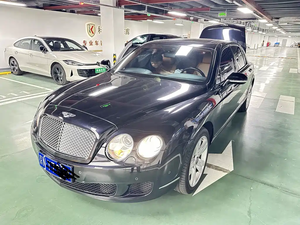 Купить Bentley Flying Spur