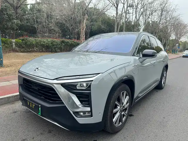 NIO NIO ES8 2019
