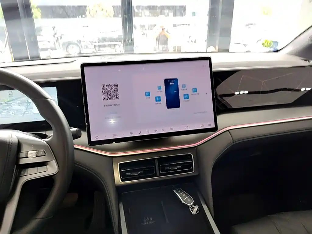 BYD L DM-i — миниатюра 13