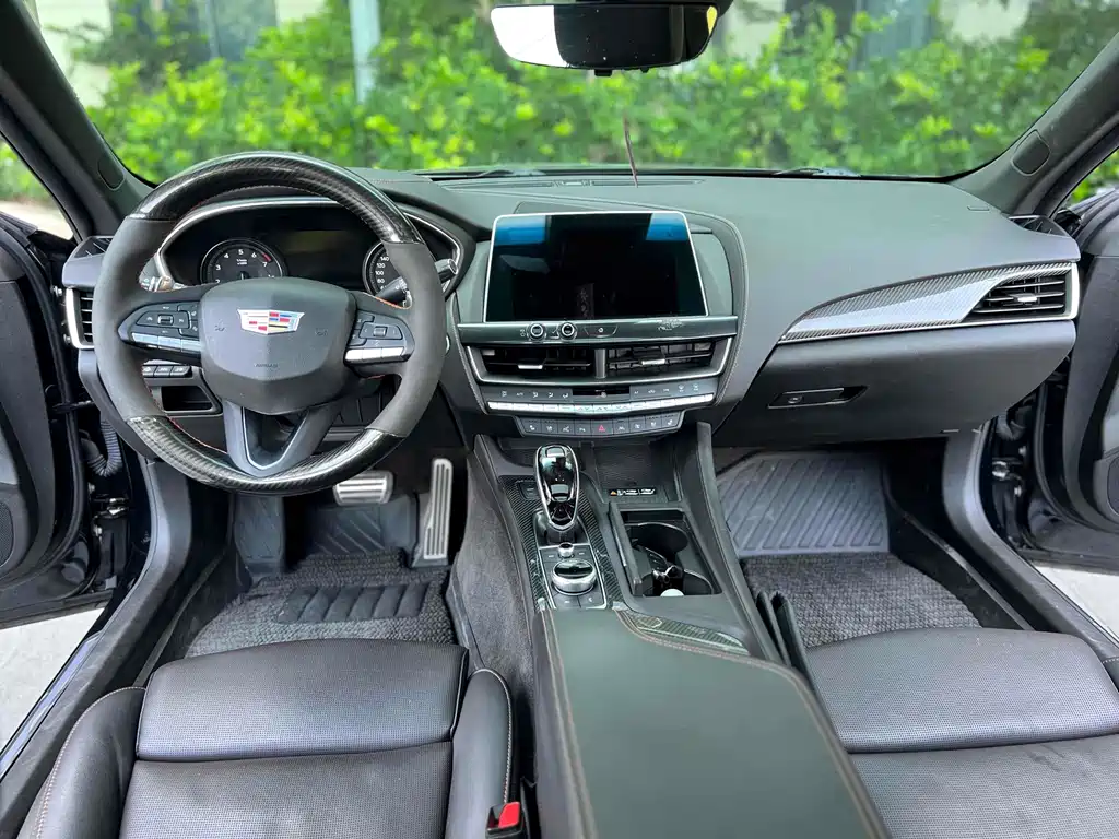 Cadillac CT5 — миниатюра 4