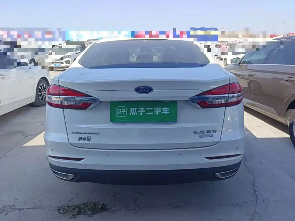 Ford Mondeo — миниатюра 6