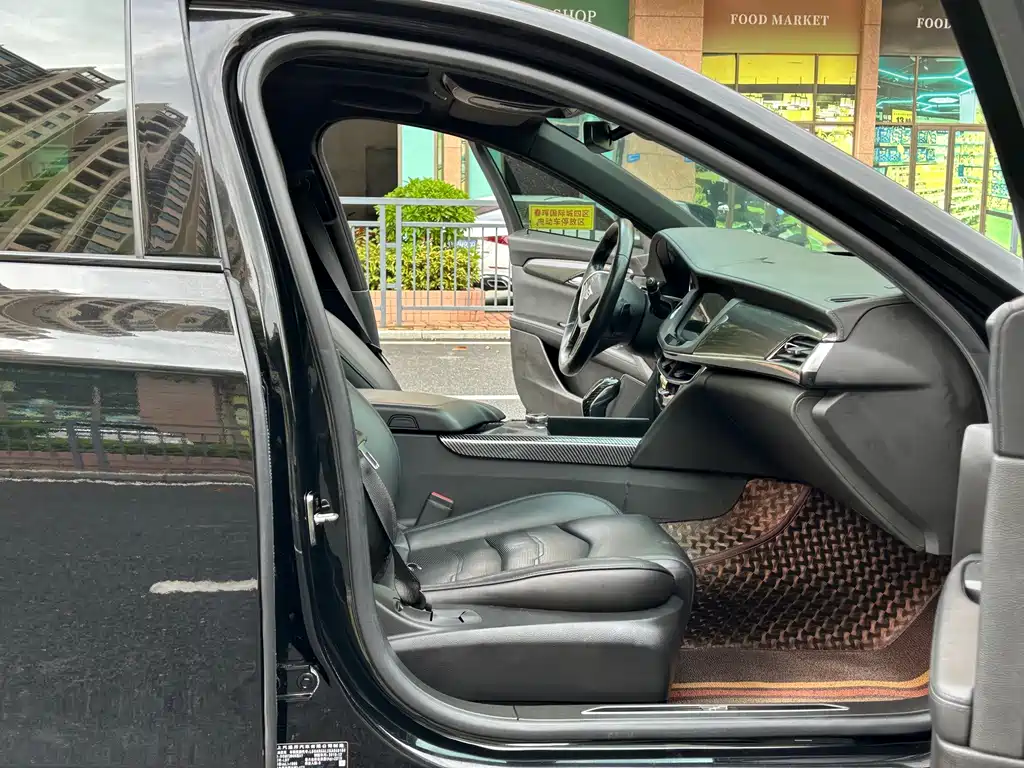 Cadillac CT6 — миниатюра 9