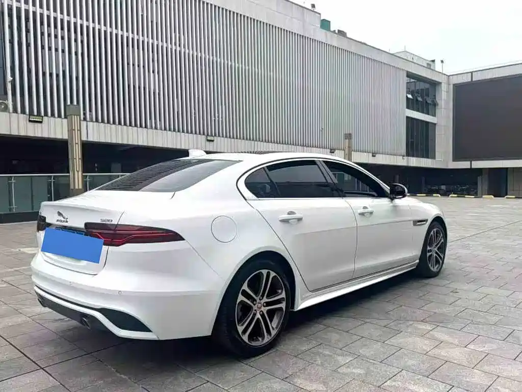Jaguar XEL — миниатюра 7