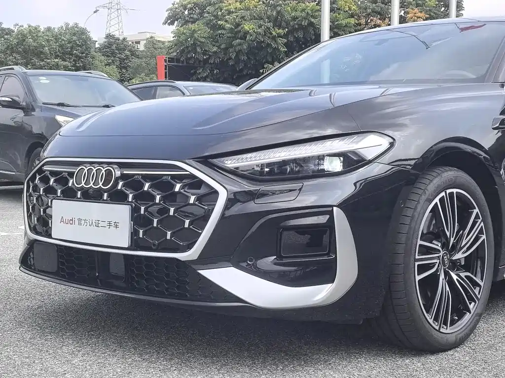 Audi A5L — миниатюра 7