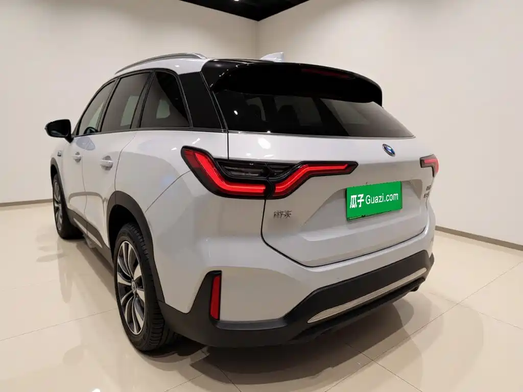 NIO ES6 — миниатюра 10