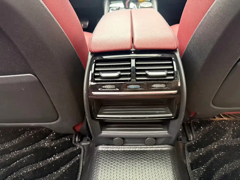BMW 5 Series — миниатюра 16