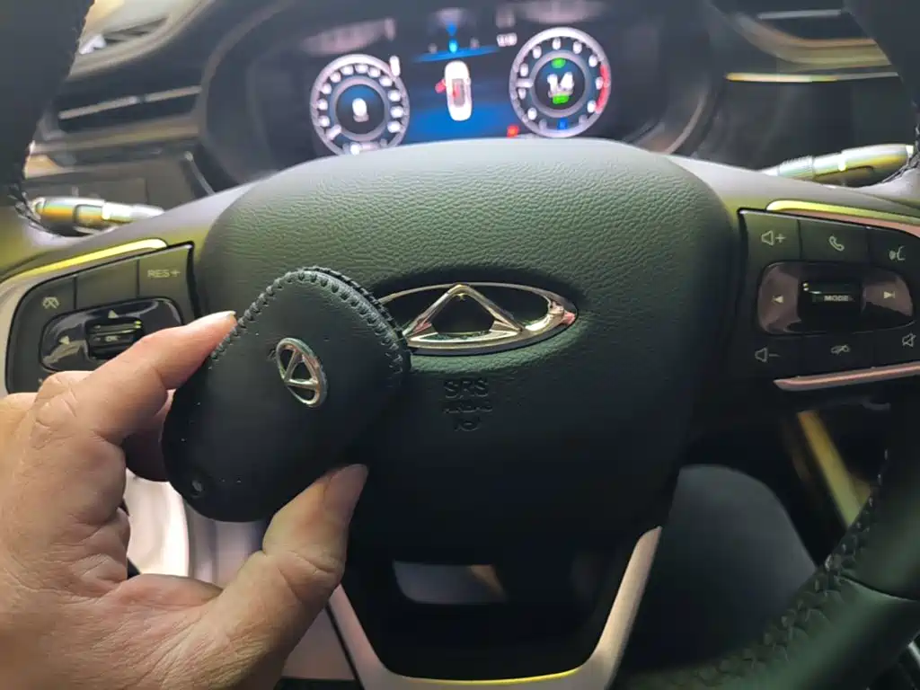 Chery Arrizo 5 PLUS — миниатюра 9